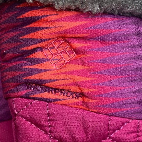 Columbia Minx Mid II women's size 5 red/maroon design waterproof winter… - Picture 4 of 7